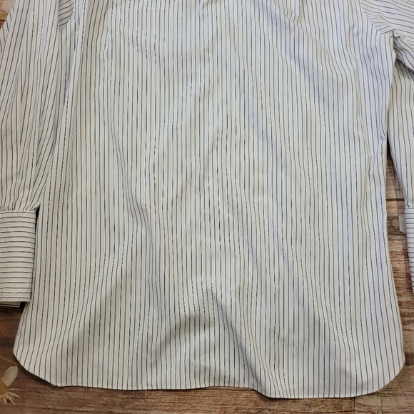JoS. A. Bank signature collection wrinkle free shirt - Picture 10 of 11